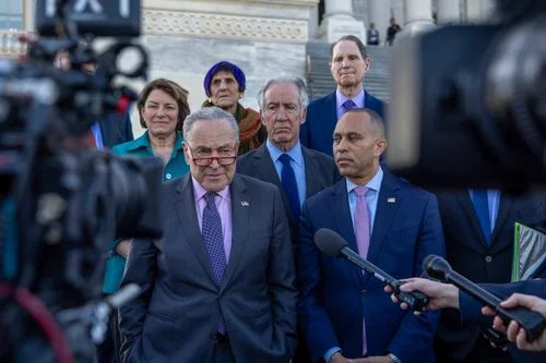 WASHINGTON, DC – APRIL 01: U.S. Senate Minority Leader Chuck Schumer (D-NY) and House Minority Leader Hakeem Jeffries