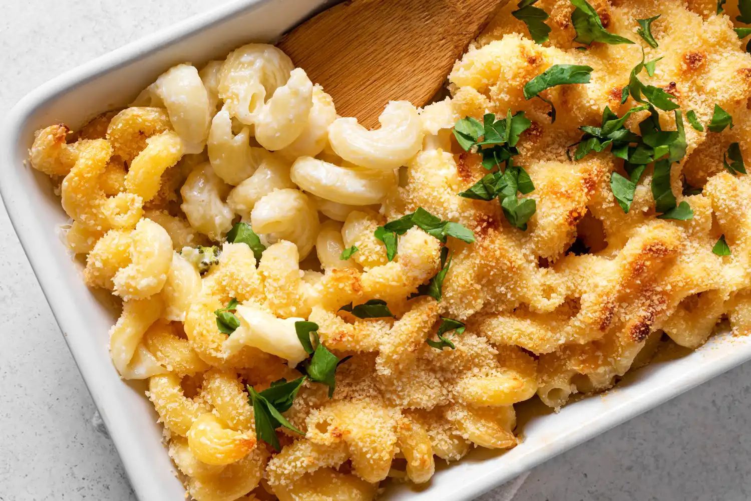 For mac and cheese that is packed with flavor and melts irresistibly, chefs agree on one thing: You should create the right balance with your cheese choices.