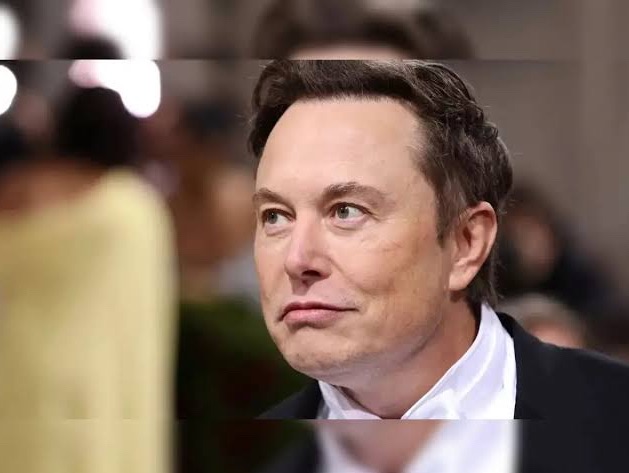 Elon Musk says going to medical school is now pointless because robots will replace human surgeons by 2030