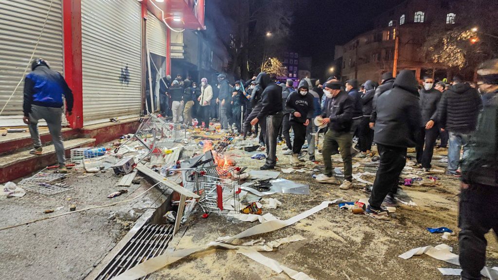 Iran’s nationwide internet shutdown has entered its fourth day, fuelling fears among activists that the blackout is concealing a deadly crackdown on protesters. According to monitoring group NetBlocks, connectivity in the country has been suppressed for more than 84&nbsp;hours