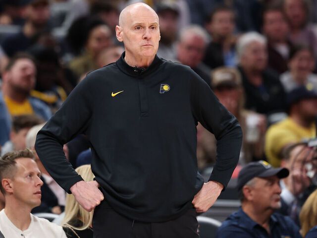 Carlisle gets 1,000th win as Pacers beat Hornets, snap 13-game&nbsp;skid