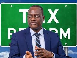 The Chairman of the Presidential Tax Reforms Committee, Taiwo Oyedele, has dismissed reports claiming the Federal government has suspended issuing guidelines for the implementation of Nigeria’s new tax laws due to several uncertainties over the final approved version