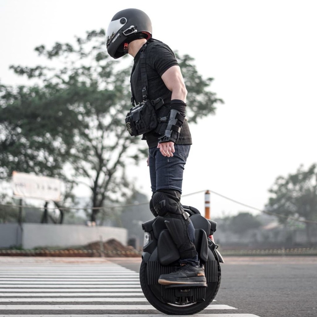 An Electric Unicycle (EUC) — a self-balancing single-wheel personal&nbsp;transporter.