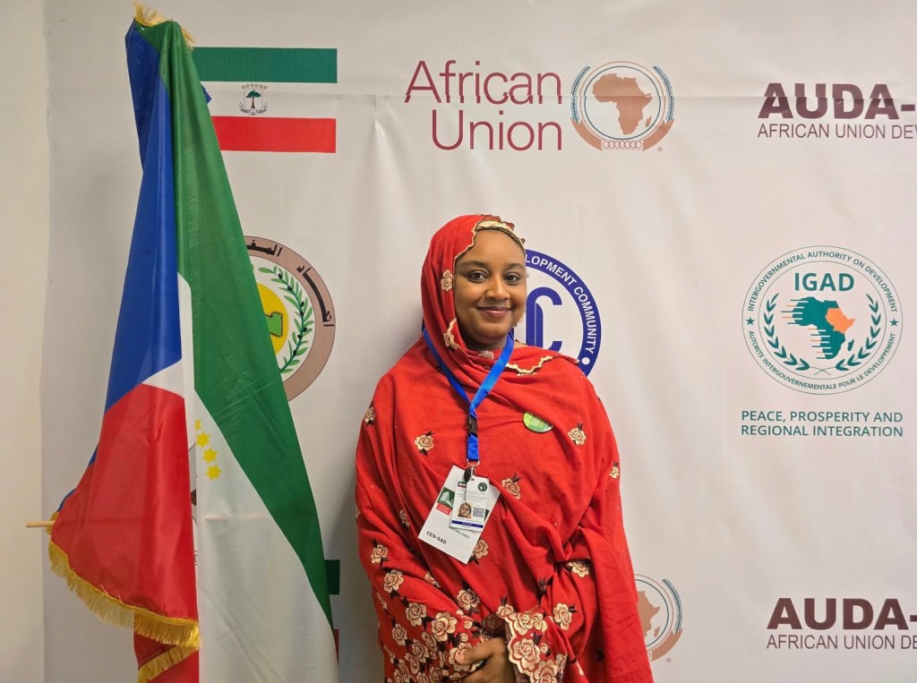 A Nigerian lawyer and BBC Hausa presenter, Fatima Zahra Umar, &nbsp;has advised men to stop chasing women who are above their&nbsp;level.
