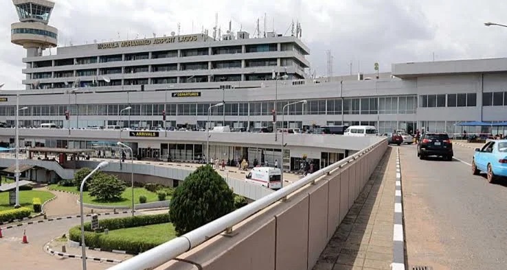 Airport staff returns $1,700, passports to passenger at Lagos&nbsp;airport