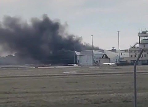 Plane crashes into airport hangar leaving two d£ad and many&nbsp;injured