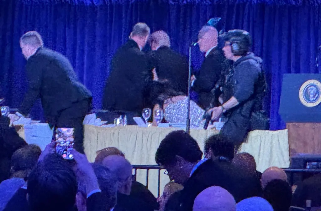 Trump explains why it took 20 seconds for Secret Service to get him out the&nbsp;room