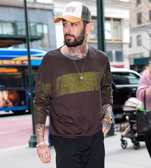 Singer, Zayn Malik cancels sellout US tour amid health&nbsp;struggles