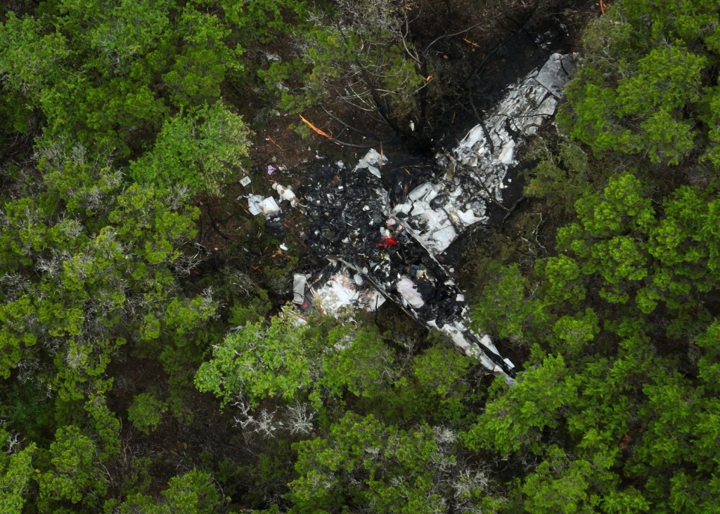 Small plane crash in US k!lls all 5 on&nbsp;board.
