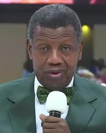 “Don’t marry a girl who cannot cook” Pastor Adeboye tells&nbsp;men