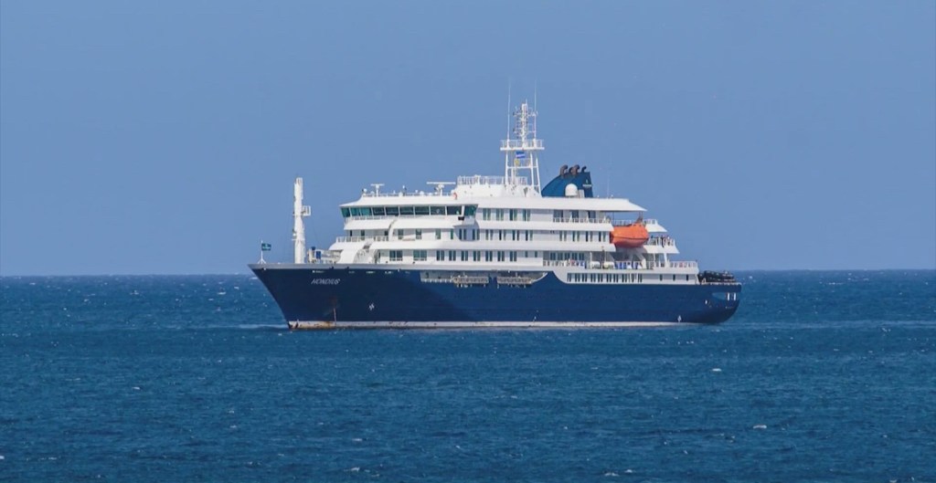 Three dead in suspected hantavirus outbreak on Atlantic cruise&nbsp;ship