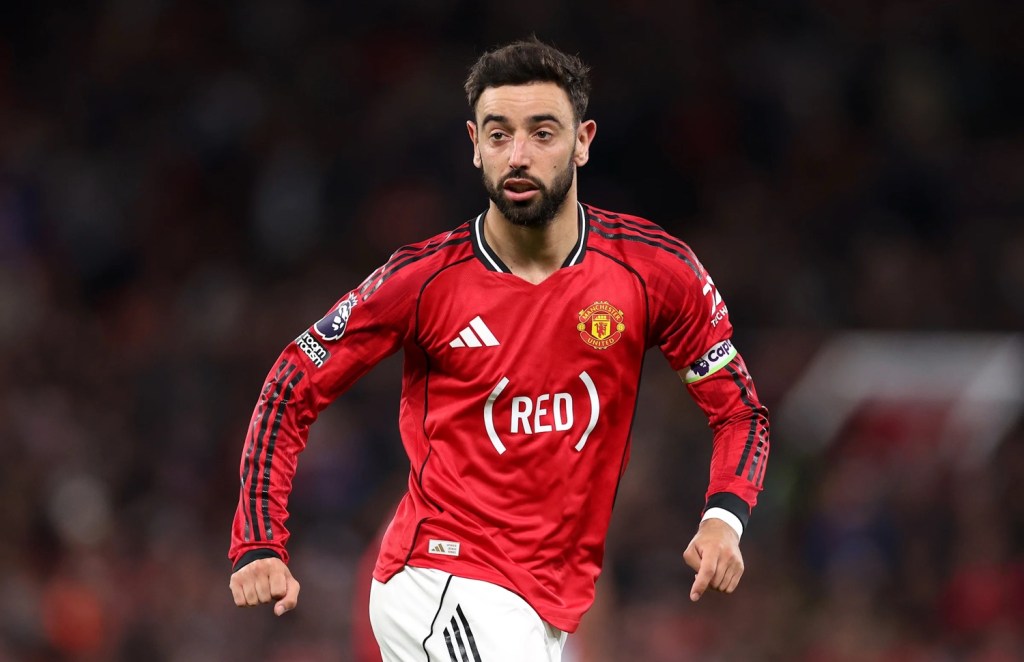 Manchester United captain Bruno Fernandes wins FWA Footballer of the&nbsp;Year.