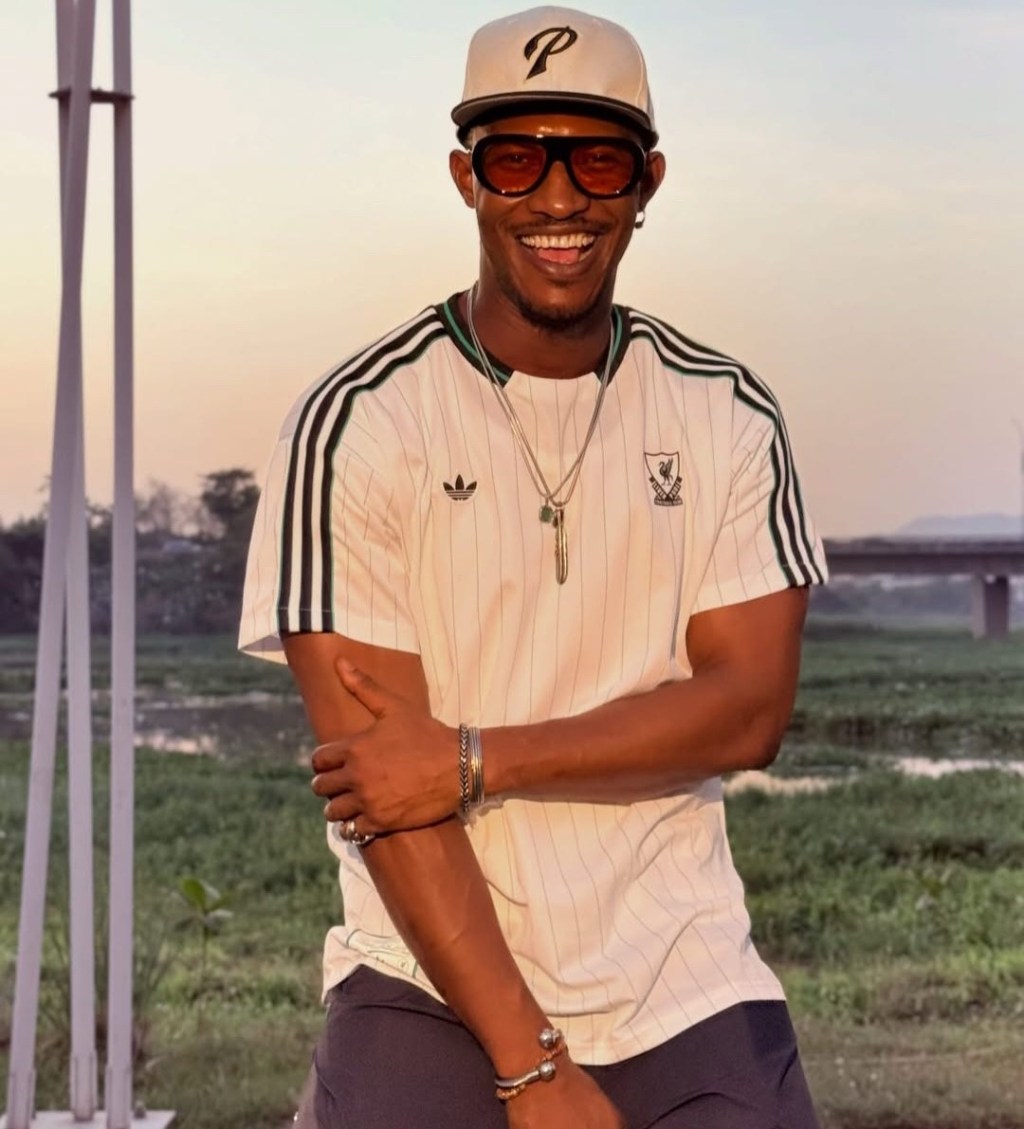 Gideon Okeke urges waring siblings to dialogue and make peace unless they want to be like him.