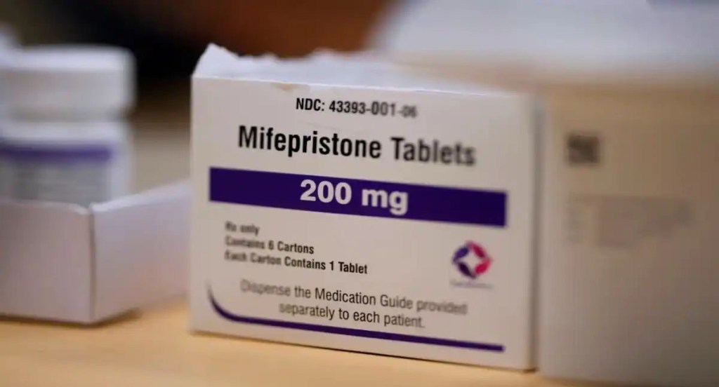 US Appeals Court temporarily halts mail delivery of abortion&nbsp;pill