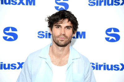 KJ Apa Chides ‘F-Cking Liar’ Mr. Fantasy After His Friends Show Up On His&nbsp;Video.